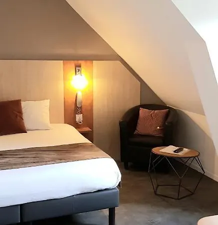 The Originals City, Novella, Centre Gare Otel
