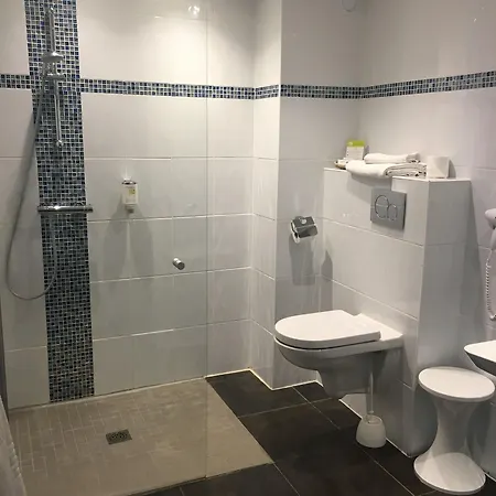 Otel The Originals City, Novella, Centre Gare 2*