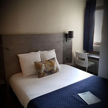 Otel The Originals City, Novella, Centre Gare 2*