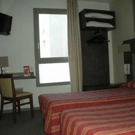 Otel The Originals City, Novella, Centre Gare 2*